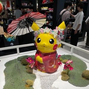 Meet your Posher, Dee